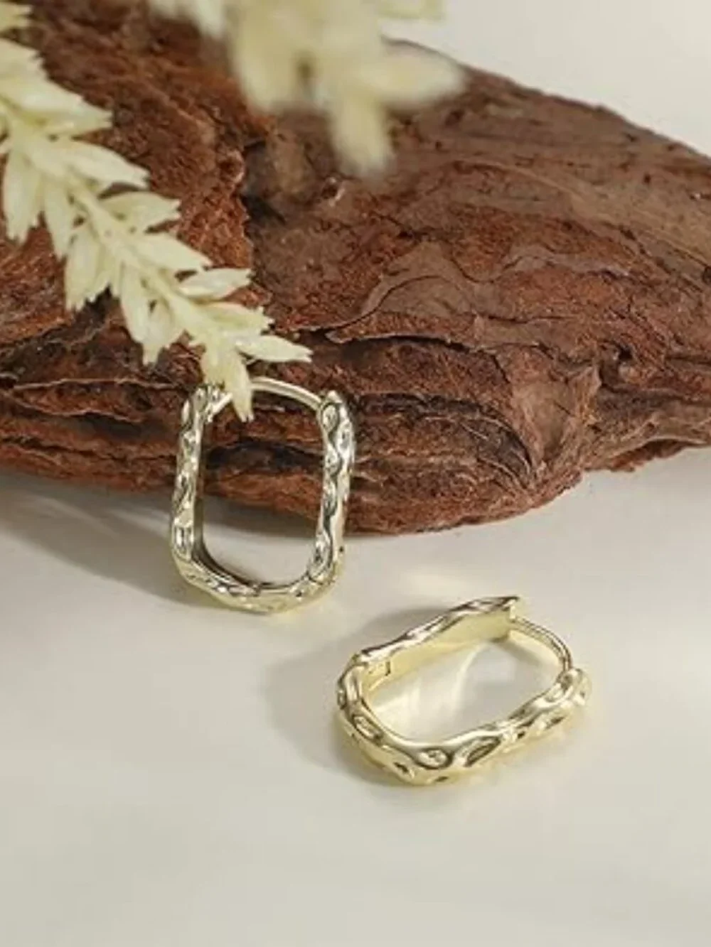 NEW‎ Chunky Gold Stud Earrings 14k Gold Plated Hypoallergenic Square Open Set